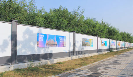 大通建材鋼圍擋、pvc圍擋符合深圳市政府統(tǒng)一標(biāo)準(zhǔn)的圍擋，美觀(guān)環(huán)保、安全穩(wěn)固。